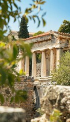 Obraz premium Close up of ancient greek scene showcasing stunning architecture surrounded by lush vegetation