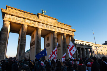 Georgia Vote. March for Europe demonstrations supporting European Union integration and membership at Brandenburg Gate in Berlin, capital of Germany 2024 Anti russia, pro russia © Mantas Žiličius