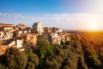 Obraz premium Picturesque small town on hill in Italy