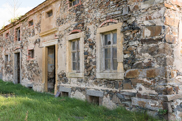 leerstehendes altes Haus