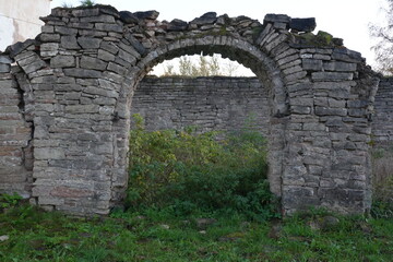 Fototapeta premium Russia, Leningrad region - 09.29.2024 Ruins of the stable. Village of Taytsy