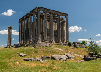 Temple of Zeus in the ancient city of Aizonia, Aizanoi was located at &Ccedil;avdarhisar,  K&uuml;tahya, T&uuml;rkiye