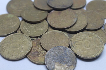 five hundred rupiah denomination coins