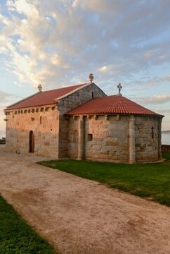 Capilla de la Virgen de la Lanzada, Galicia