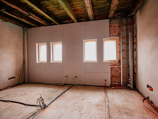 Wnętrze remontowanego pomieszczenia © rozentuzjazmowany