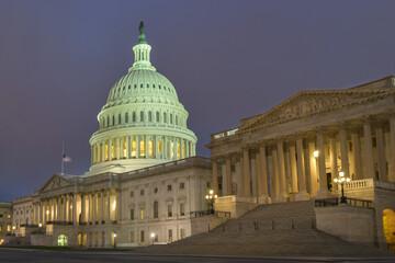 Obraz premium US Capitol Building at night - Washington D.C. United States