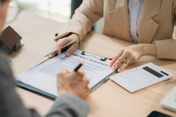 Real Estate Contract Signing 