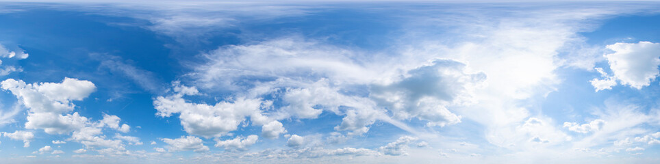 Obraz premium Panorama of beautiful blue sky with clouds. 360 seamless panoramic view.