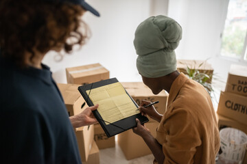 Transportation agent and client signing contract