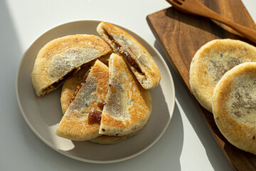 hotteok, Korean Syrup-filled Pancake