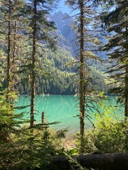 Obraz premium Blue green lake in the mountains 