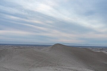 Located in the southeast corner of California, the Imperial Sand Dunes are the largest mass of sand dunes in the state. Algodones Dunes，Brawley, California
