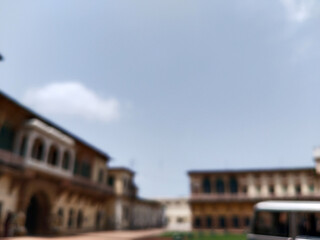 Obraz premium architecture of Ramnagar Fort on the banks of the ganges in Varanasi, India.