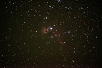 オリオン座の火炎星雲と馬頭星雲