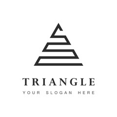Fototapeta premium Triangle line logo design template