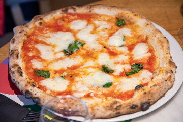 Pizza napoletana