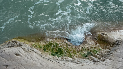 beaches, sandy beaches and seascapes.