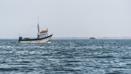 Fototapeta premium A Peruvian fishing boat underway