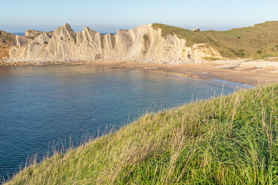 Port&iacute;o Beach. Broken Coast. Liencres, Cantabria.