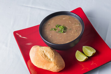 vegetable soup with bread