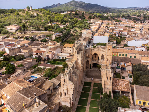 New Church of Son Servera &mdash;S&rsquo;Esgl&eacute;sia Nova &mdash; Unfinished church in the Neo-Gothic style, village of Son Servera, seen from the air, Mallorca, Balearic Islands, Spain