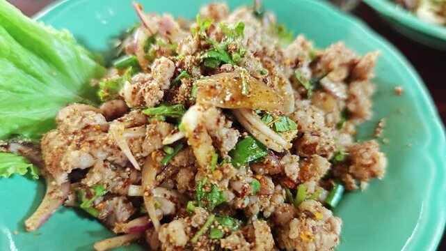Minced pork salad