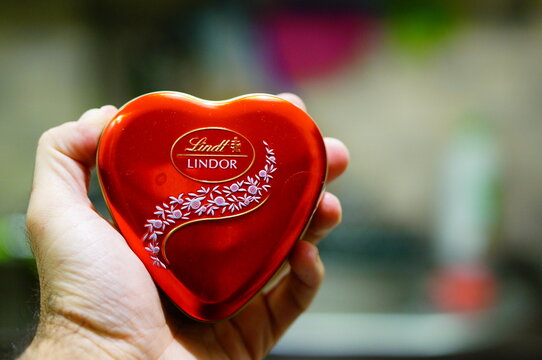 Lindt Lindor chocolate