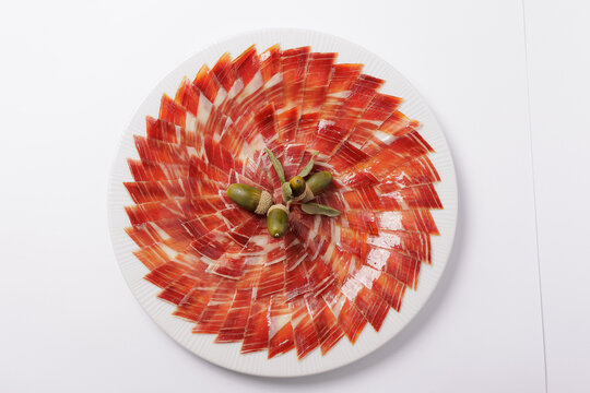 Jam&oacute;n on plate