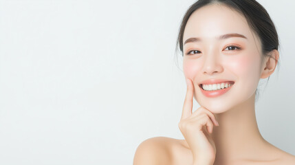 美しい笑顔の日本人女性