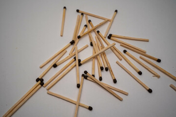 match, matches, isolated, wood, fire, white, matchstick, stick, burn, light, wooden, object, danger, flame, flammable, matchbox, close-up, matchsticks, red, closeup, macro, heap, heat, pile, ignite