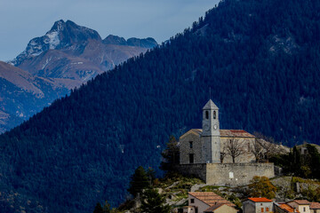 Fototapeta premium Le village d'Ilonse