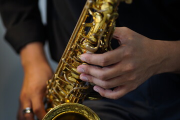 Working Asians are learning international musical skills at home