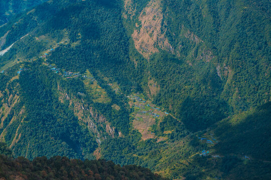Monta&ntilde;a