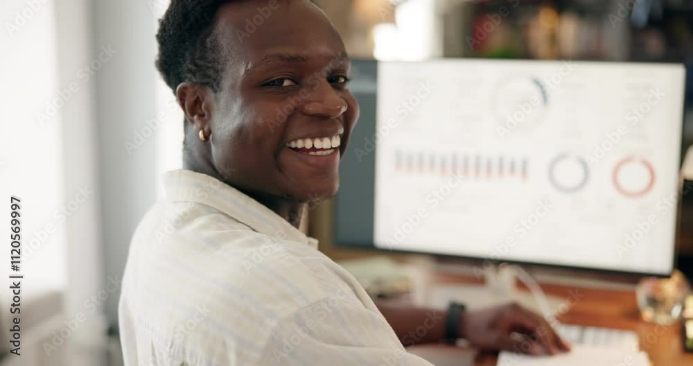 Poster face, business and happy black man on computer with stats, finance metrics and growth on screen. por