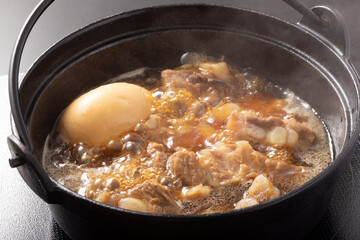 豚バラ軟骨の煮込み