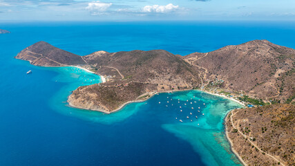 Aerial view of a tropical paradise in the British Virgin Islands (Jost Van Dyke) © Thomas