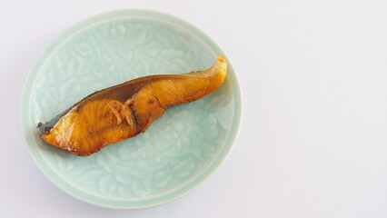 日本の魚料理｜ブリの照焼き　イメージ