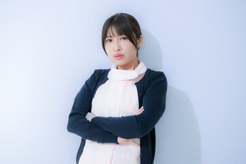 怒る、不服そうな看護師のネガティブイメージ