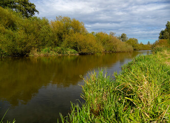 Die Hunte im Ochsenmoor am Dümmer See bei Hüde, Naturpark Dümmer, Landkreis Diepholz, Niedersachsen, Deutschland