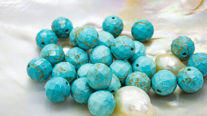 ターコイズ　64面カット　8mmサイズ