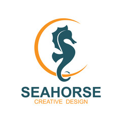 seahorse logo vector illustration design. this logo Can use in branding, maritim company, fashion and brand company © acilliaeggi