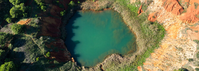 Cava di Bauxite, Puglia