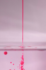 farbe tropfen wasser pink