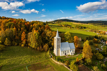Kościół jesienią © Izabela&Grzegorz