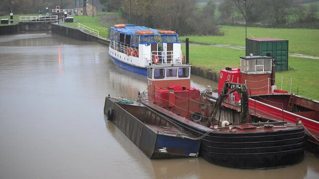 Boats on Sprotbrough Flash, in December, 2024.
