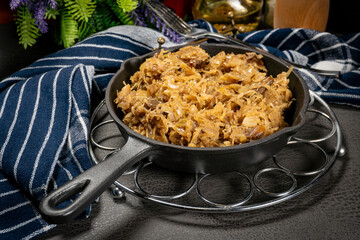 Lenten sauerkraut with mushrooms.