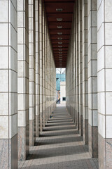 Obraz premium Symmetrical Passageway