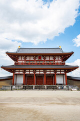 Obraz premium 朱雀門(世界遺産) 奈良県奈良市国営平城宮跡歴史公園