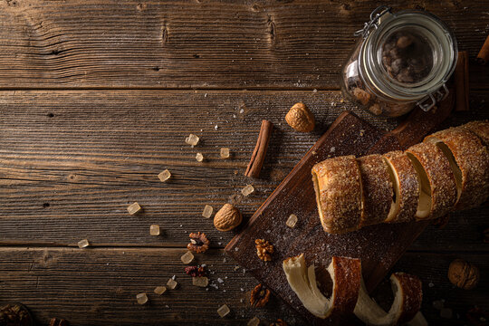 Hungarian sweet bread