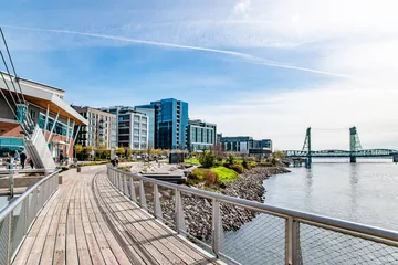 Selbstklebende Fototapeten Vancouver Waterfront Pathway Along Park in Vancouver Washington © Brandon Olafsson